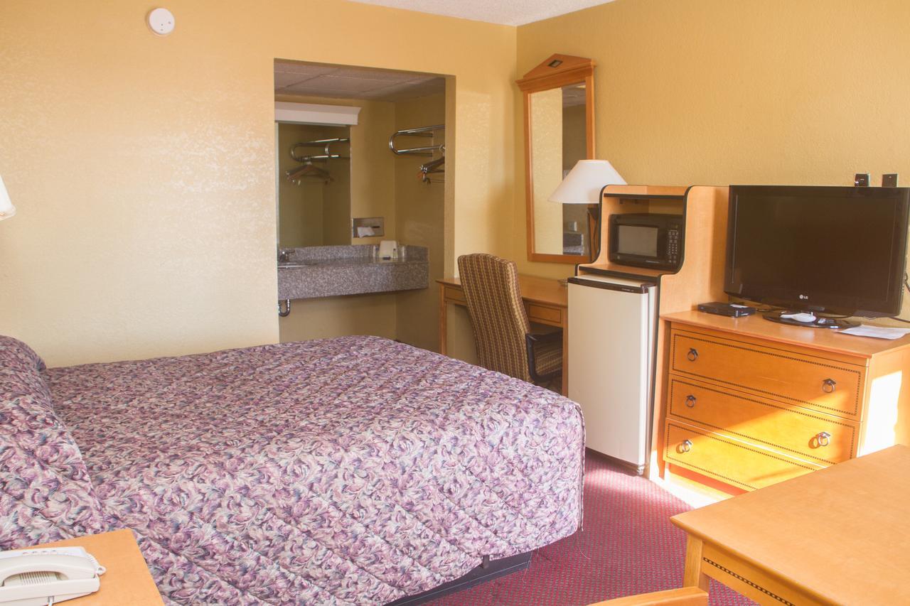 Executive Inn ポンカシティ  エクステリア 写真